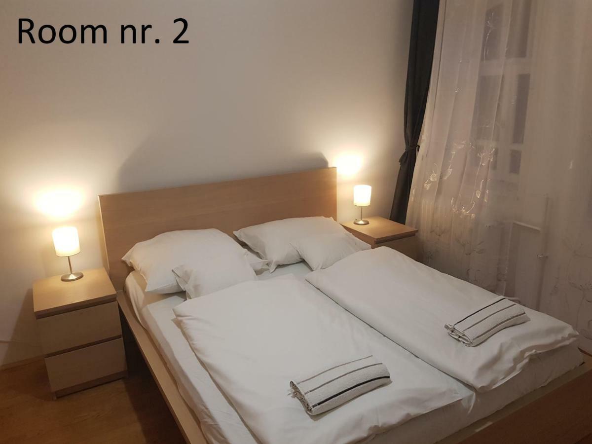 Zoli Apartmanok-Zoli Koelcsey 19 Villa Hajdúszoboszló Exterior foto