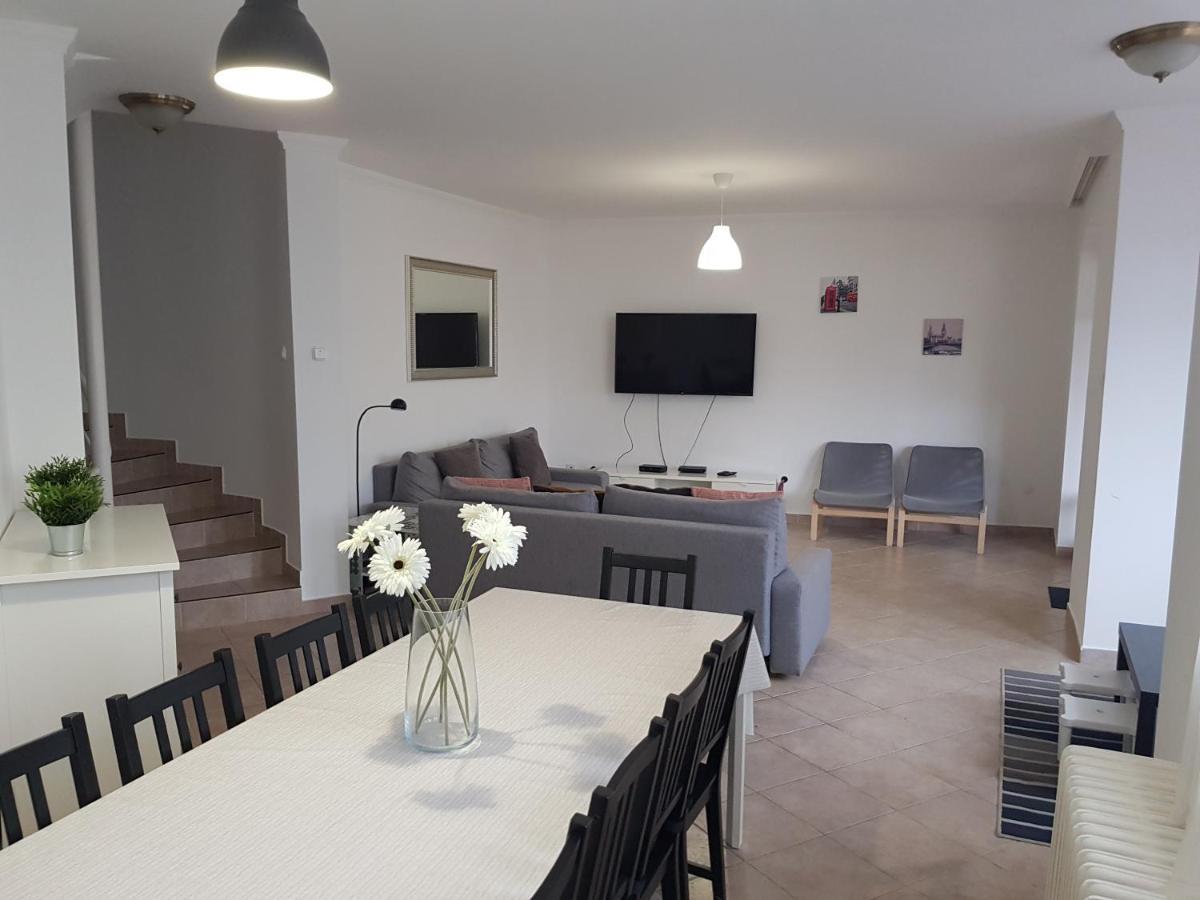 Zoli Apartmanok-Zoli Koelcsey 19 Villa Hajdúszoboszló Exterior foto